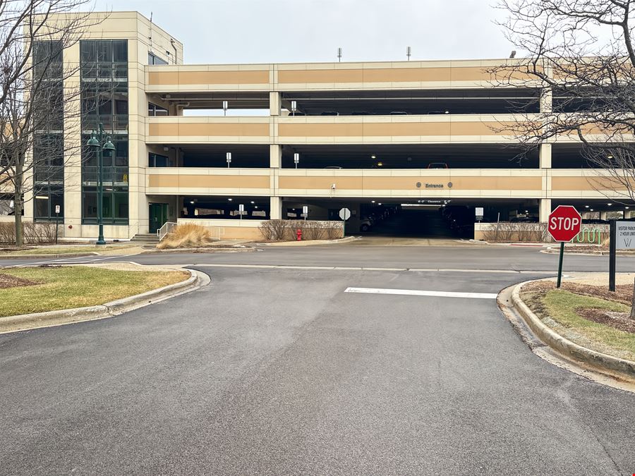 Regus - Schaumburg - Woodfield Preserve