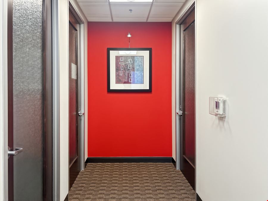 Regus - Decatur - One West Court Square