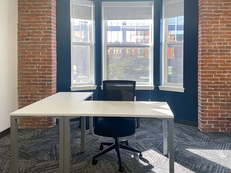 NH, Manchester - Elm Street