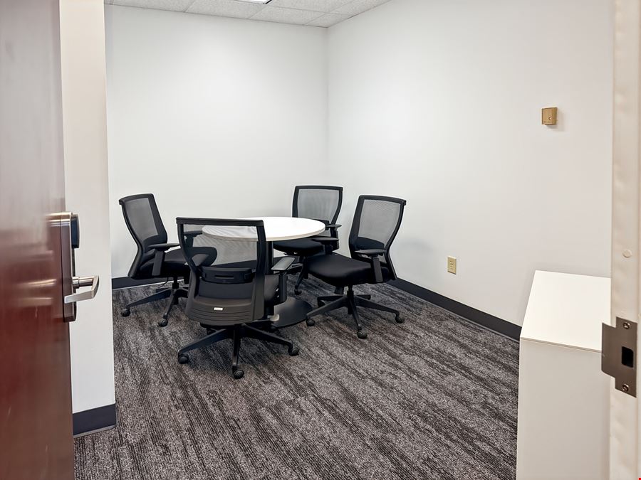 Regus - Greensboro - 301 N Elm