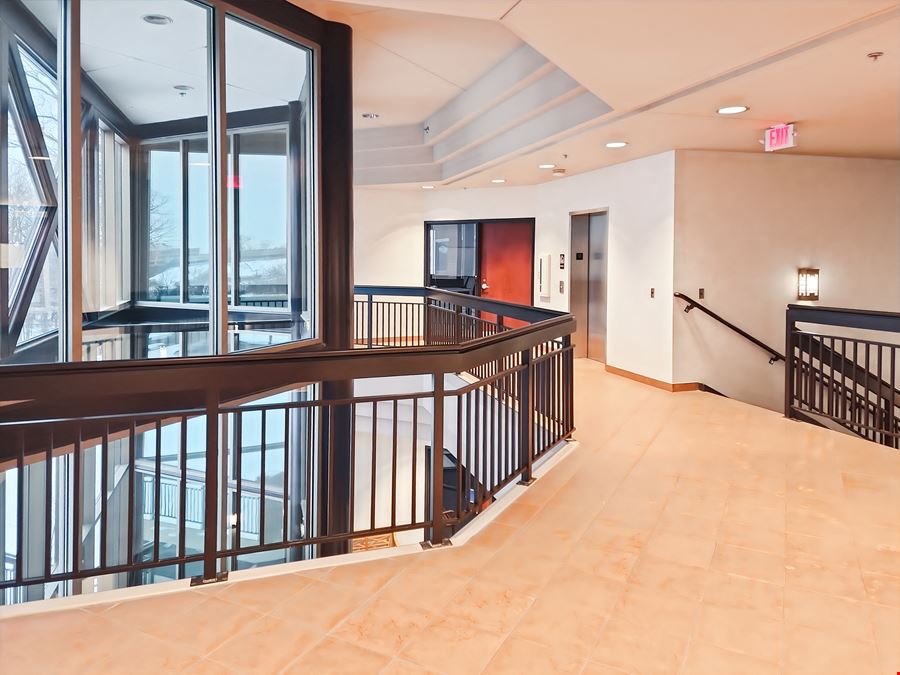 HQ - East Lansing – Lake