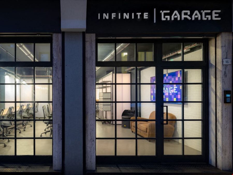 Infinite Area Garage Treviso