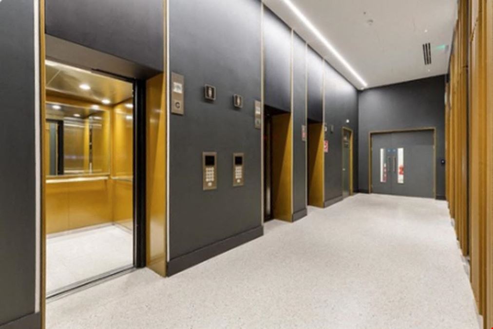 Xdanu - The Freight Building