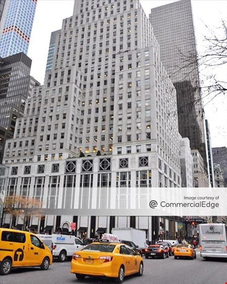 Preview of 745 5th Avenue Coworking space for Rent in New York