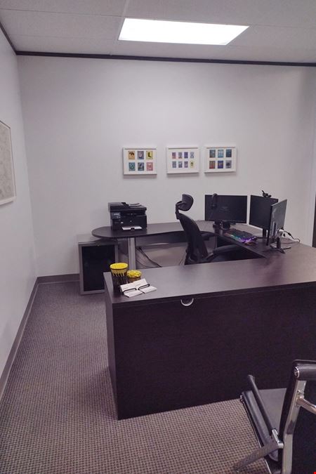 340-350 N Sam Houston Pkwy E