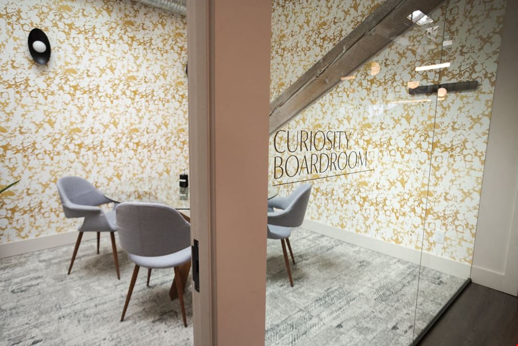 Curiosity Boardroom
