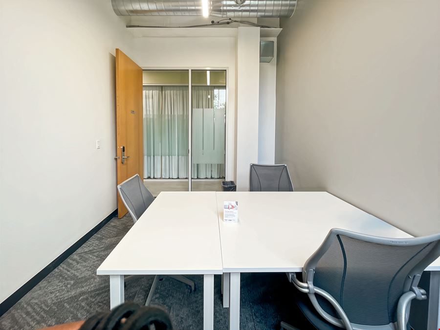 ON, Toronto - Powerhouse St