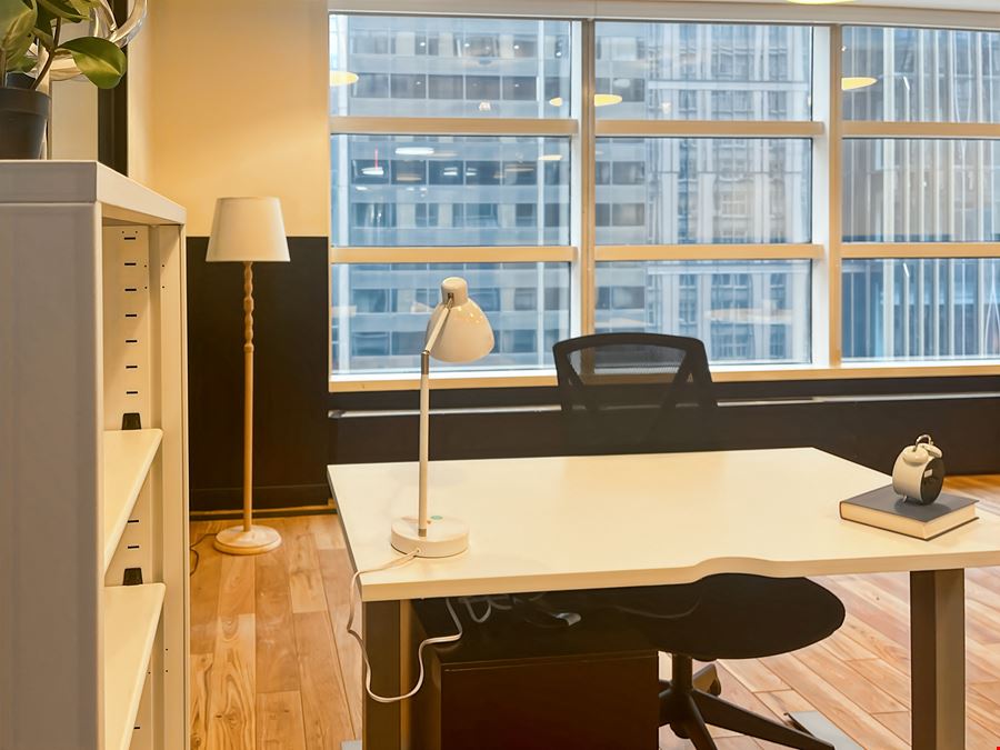 NY, New York - Met Tower