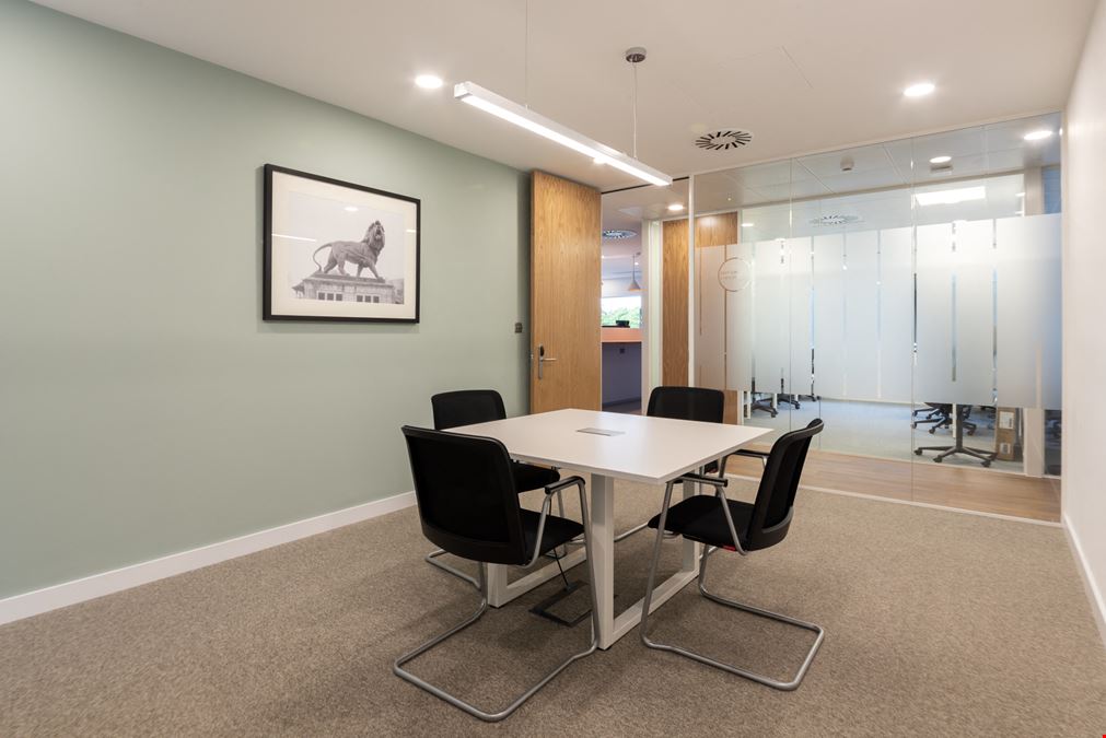 Regus - Winnersh Triangle
