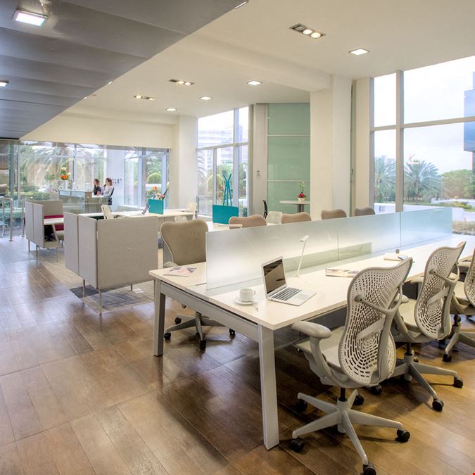 IOS OFFICES - Torres IOS Campestre