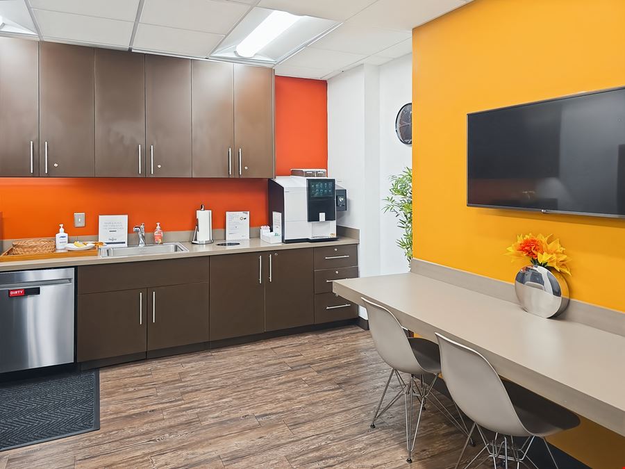 Regus - Conyers - Corner Market at Almand Creek