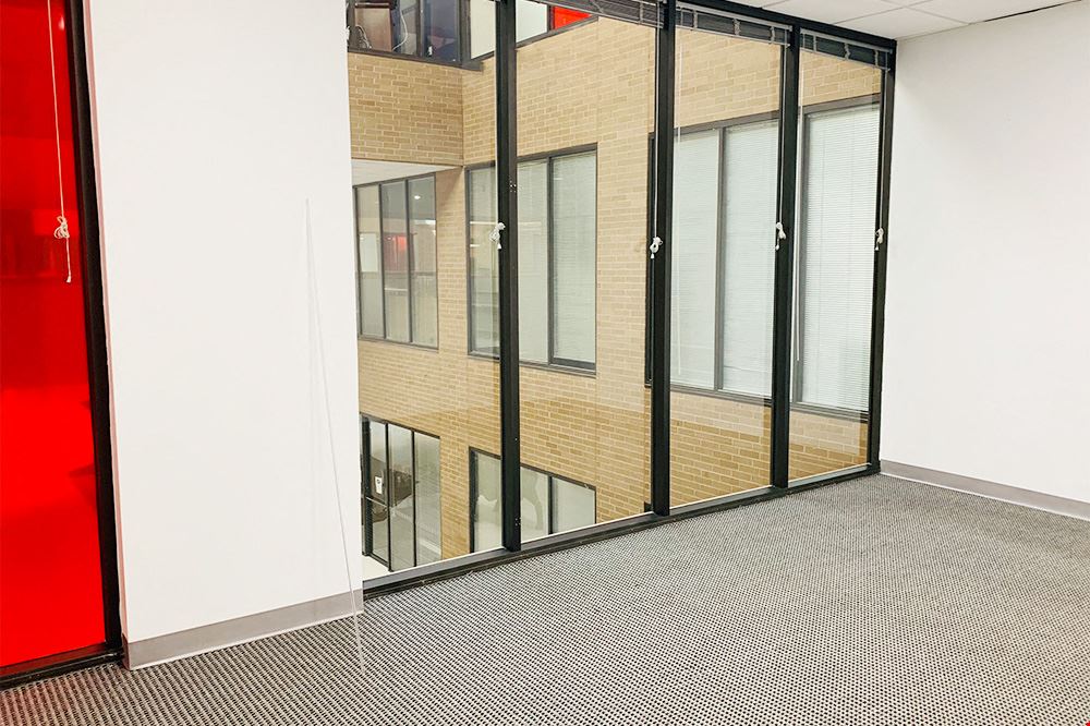 Workstyle Flexible Spaces - 7676 Hillmont