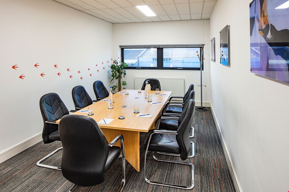 Business Centre @ The Deep