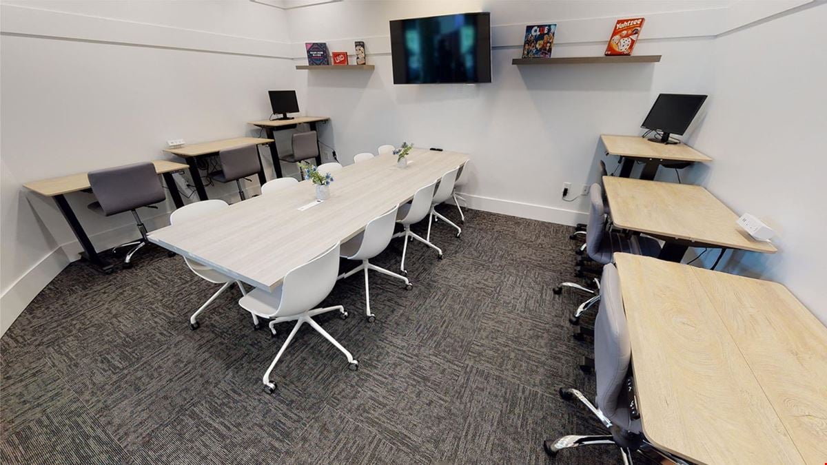 Apt CoWork at The Marq - Open Seating