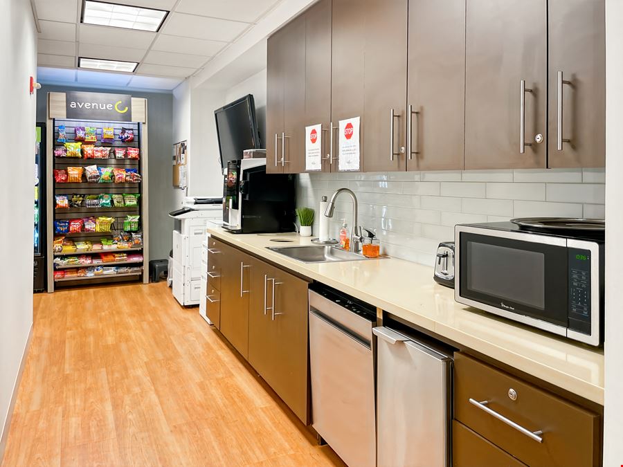 TN, Memphis - Triad Centre I