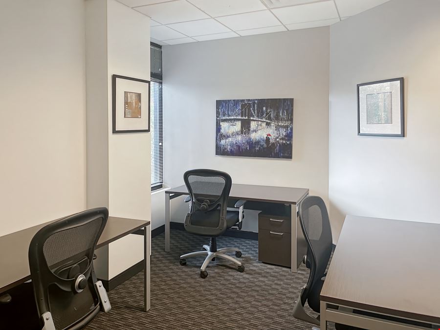 Regus - Austin - River Place