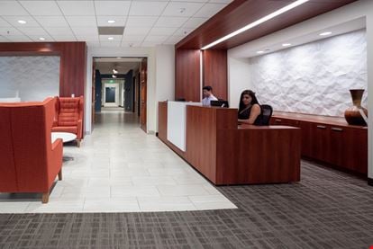 Regus - US Bank Tower