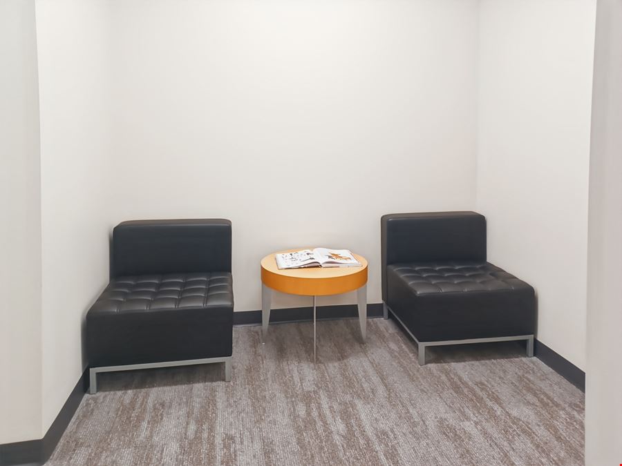 NY, Hauppauge - Veterans Memorial Highway