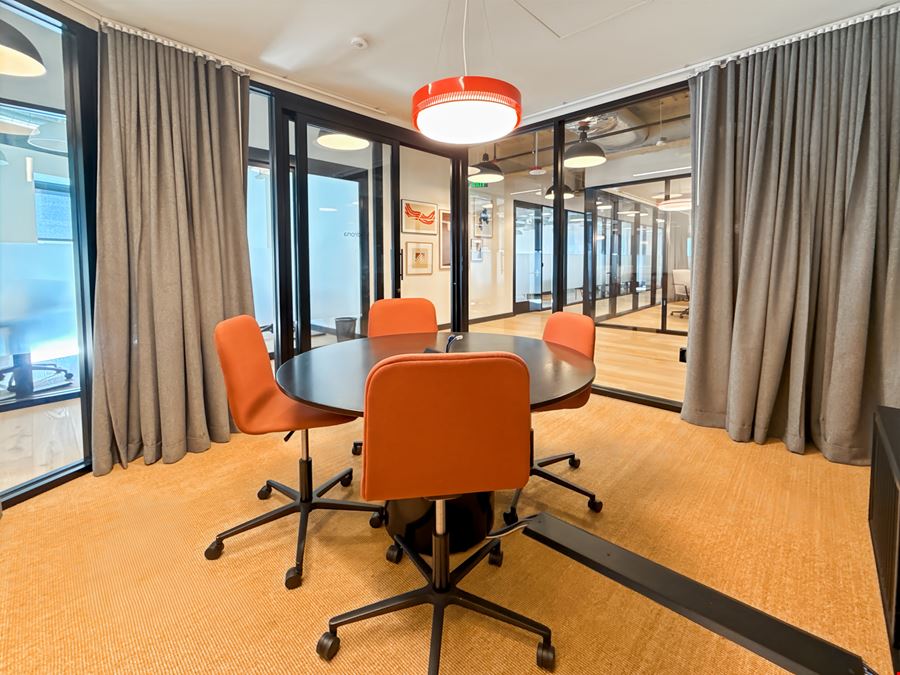 WA, Seattle-  1601 5th Avenue