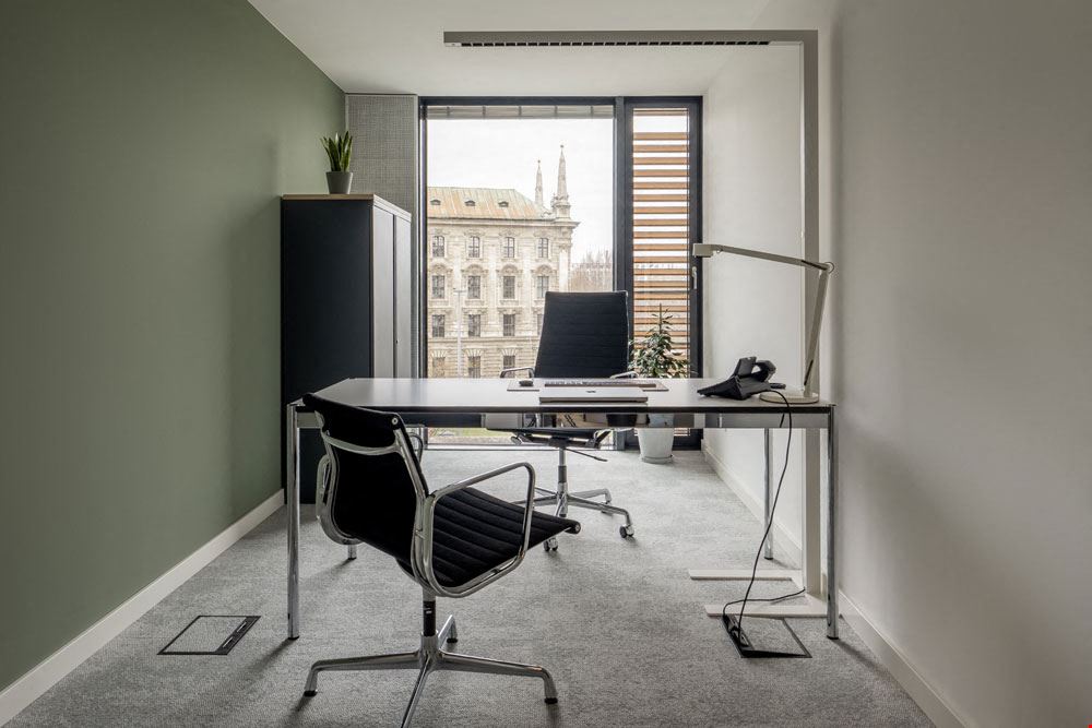 Office Club Königstraße