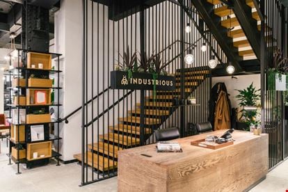 Preview of 215 Park Avenue South - desk space in New York