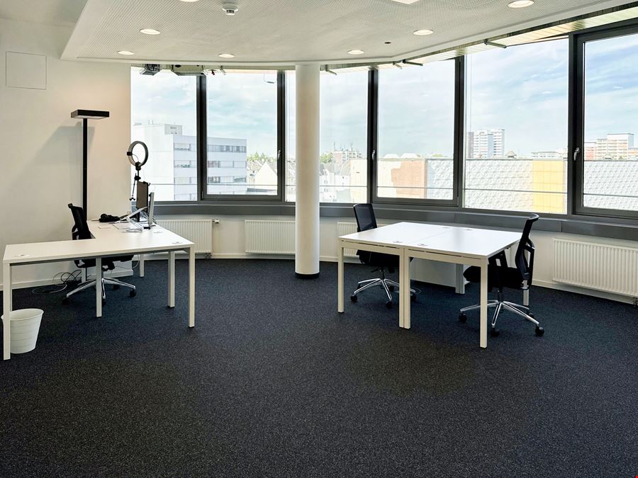 Regus - Globe
