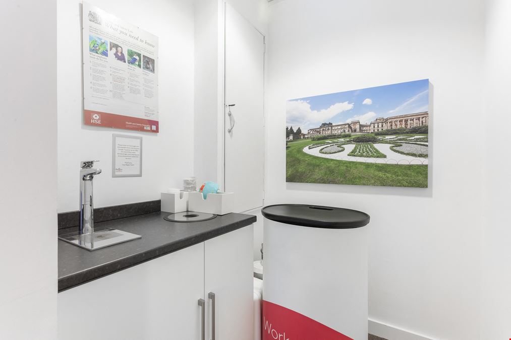 Strensham Services - Regus Express