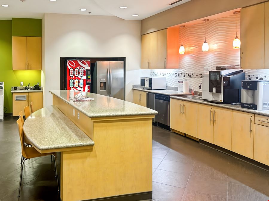 Regus - Las Vegas – Tivoli Village