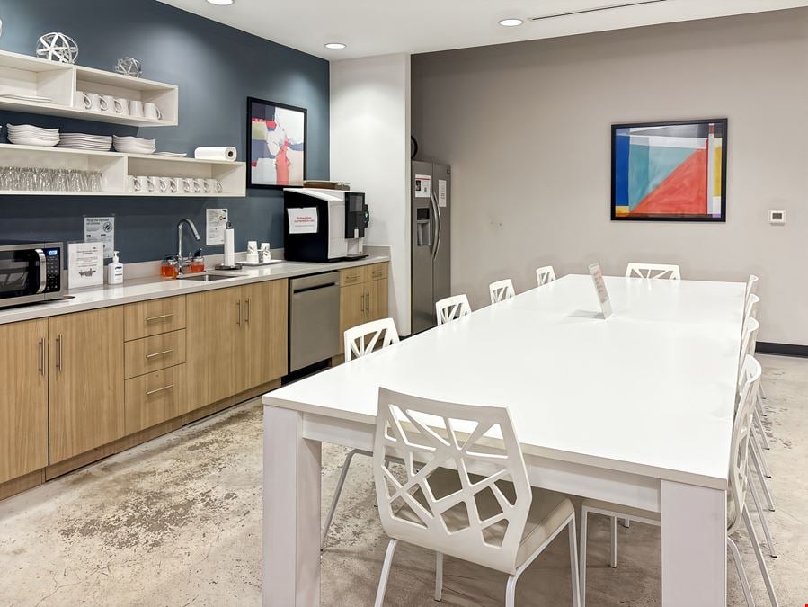Regus - Causeway Square Centre