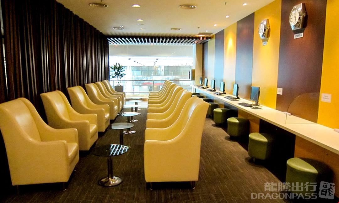 SATS Premier Lounge (T1) Changi Airport Terminal 1
