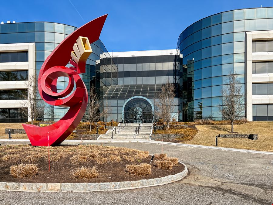 CT, Danbury - Lee Farm Corporate Park