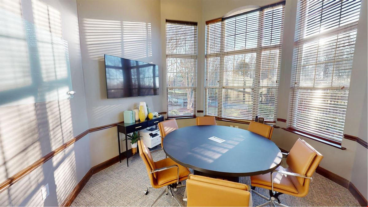 Apt CoWork at Cottonwood Reserve - Open Seating