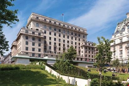 Servcorp (Per Oper Do not Publish) - Servcorp - One Mayfair Place