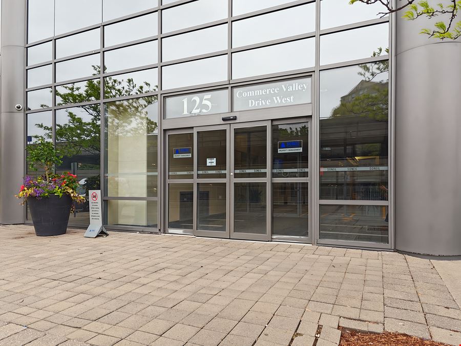 ON, Markham - Commerce Valley West