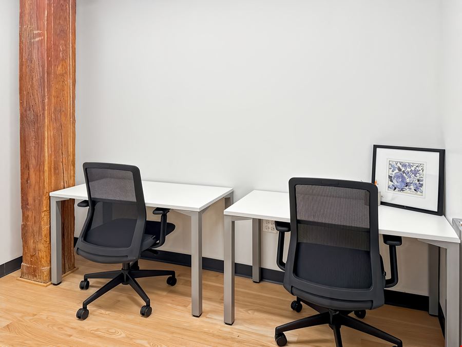 Regus - Chicago - Goose Island