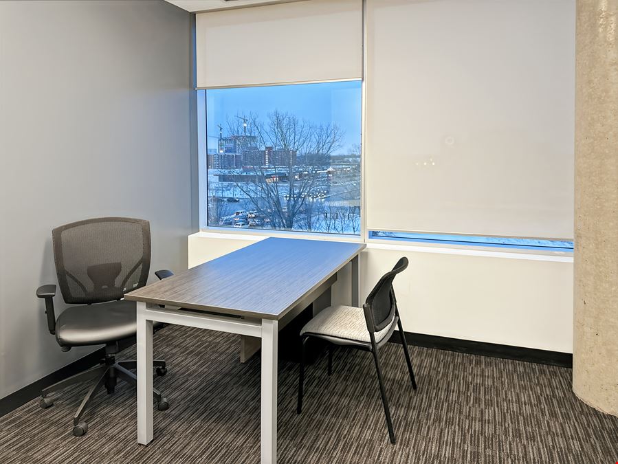 Regus - Laval - St Martin