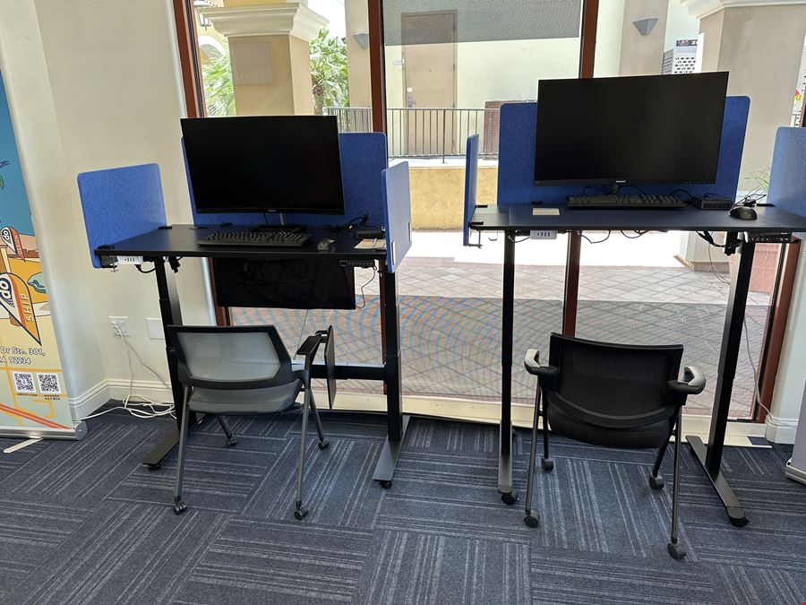 Open CoWorking Desk