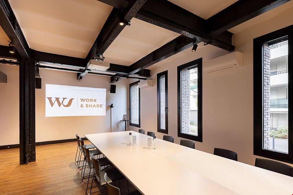 Work And Share - Saint-Ouen