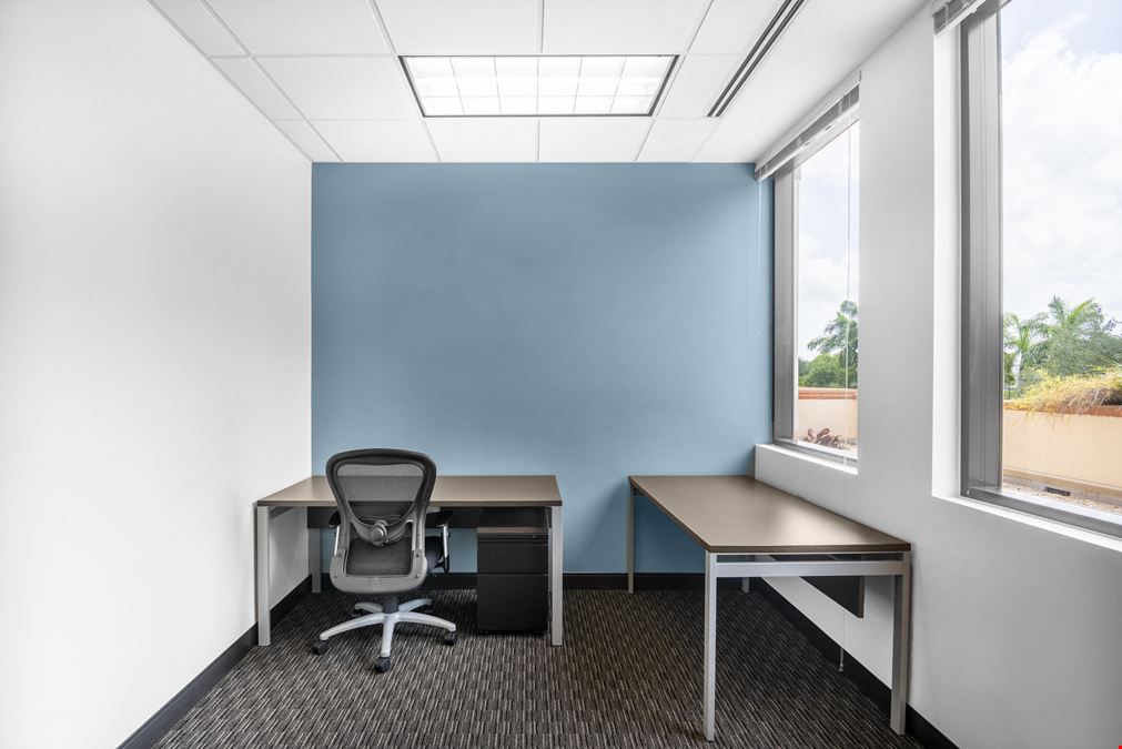 Regus - Naples - Tamiami Trail