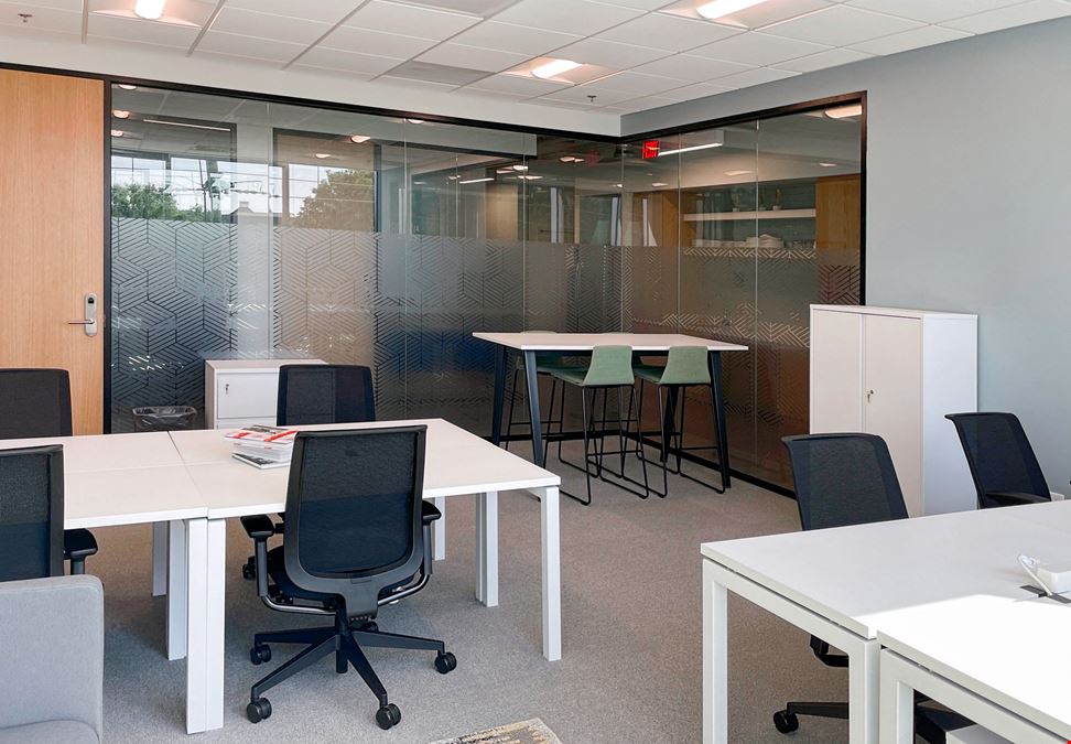 NC, Raleigh - Spaces Crabtree Terrace