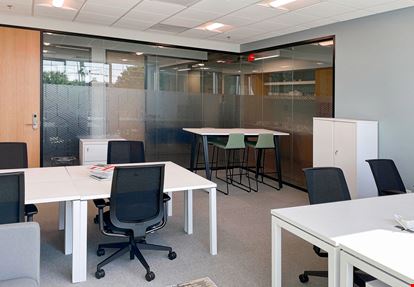 NC, Raleigh - Spaces Crabtree Terrace