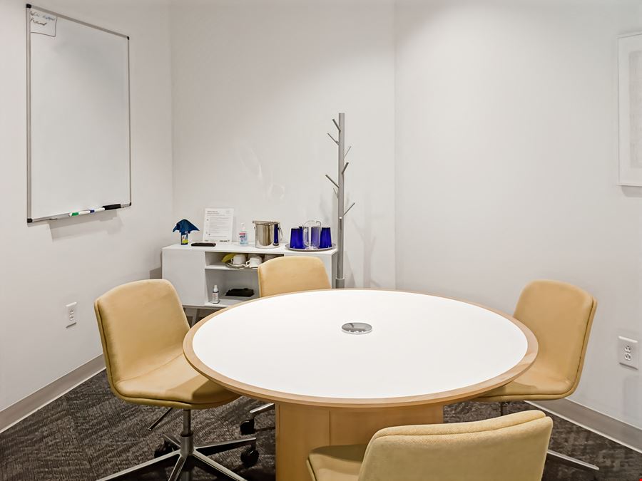 Regus - Cary - 15000 Weston Parkway
