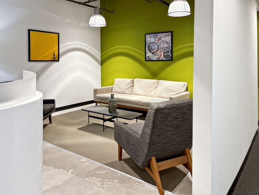 Regus - Aventura - Turnberry Plaza