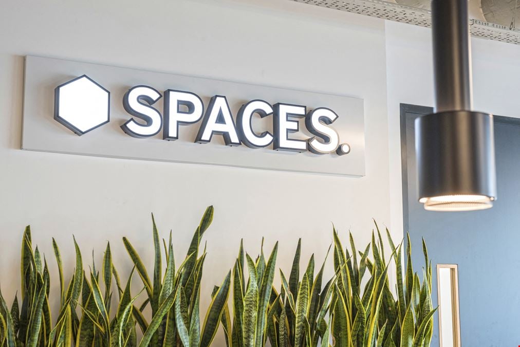 Spaces - Acero