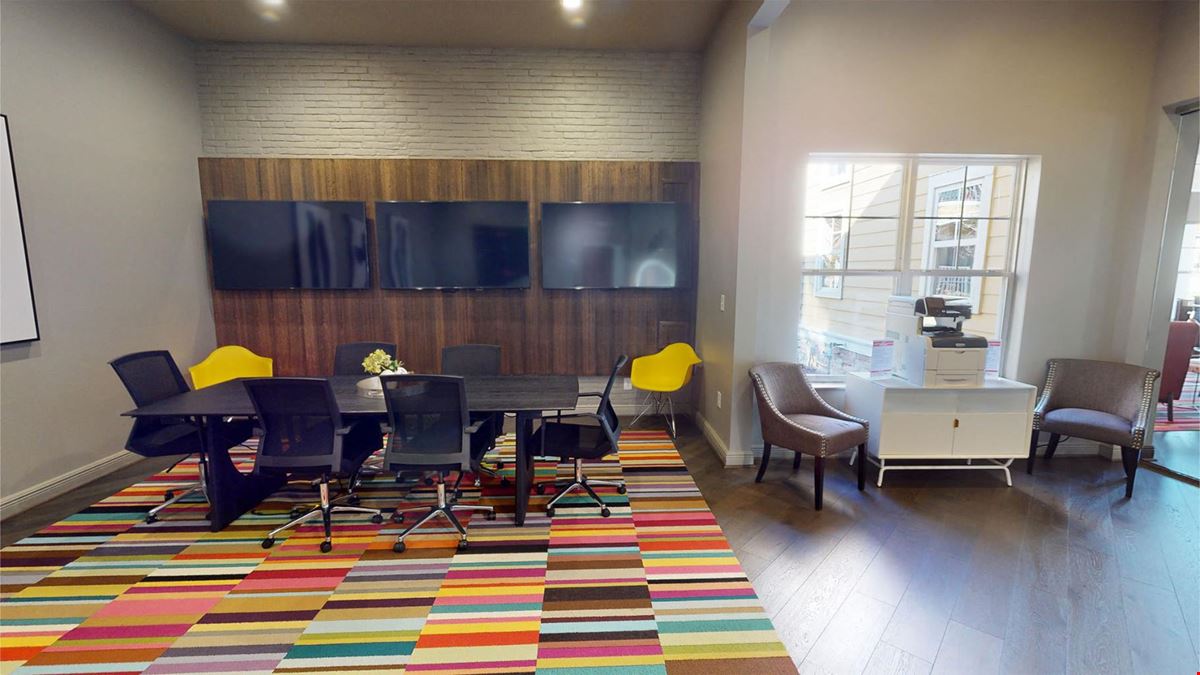 Apt CoWork at Cottonwood Reserve - Open Seating