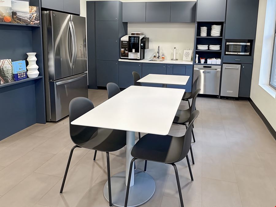 Columbus - N High St