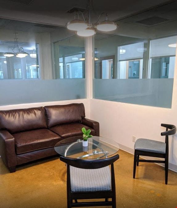 W Suites @ 1001 Wilshire