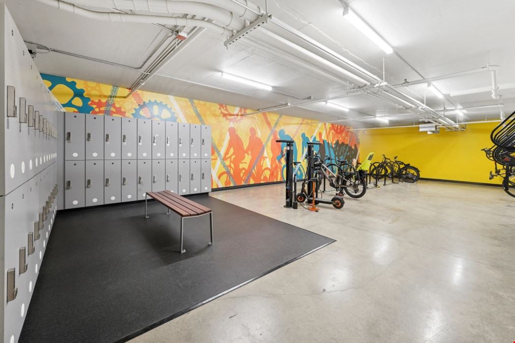 1100 Dexter Avenue North