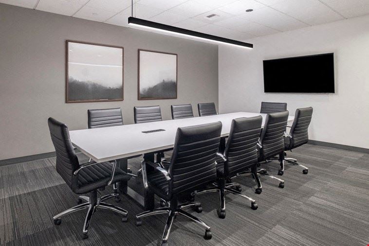 10 Person Meeting Room - Cascade