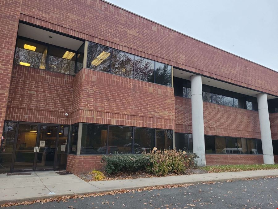 Regus - Hamilton - 100 Horizon